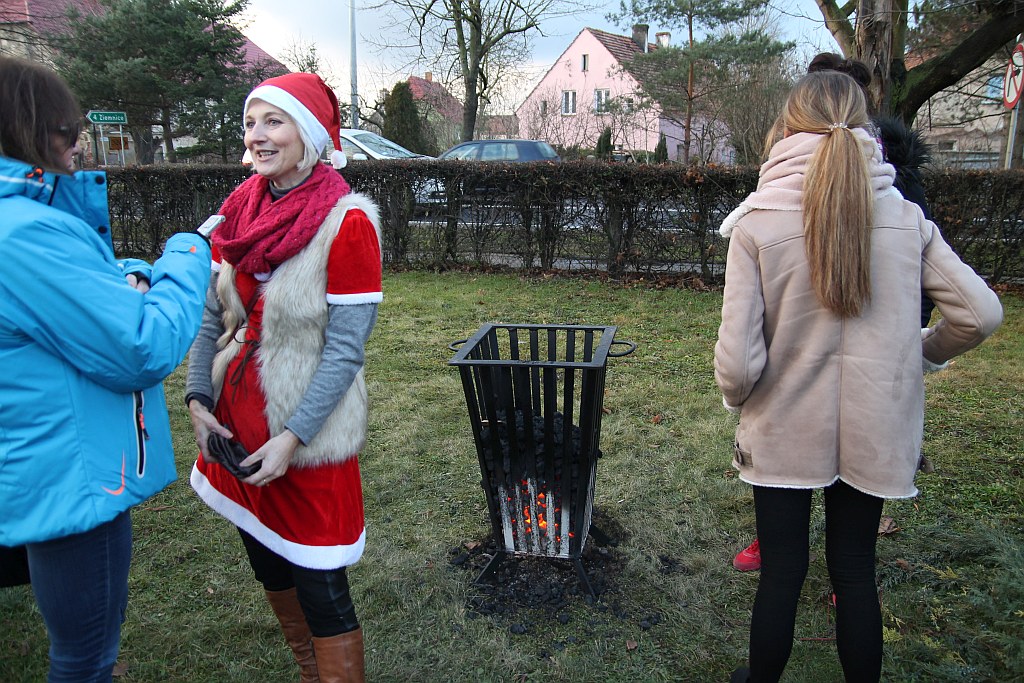 Prawdziwe tłumy na Jarmarku Bożonarodzeniowym w Kunicach