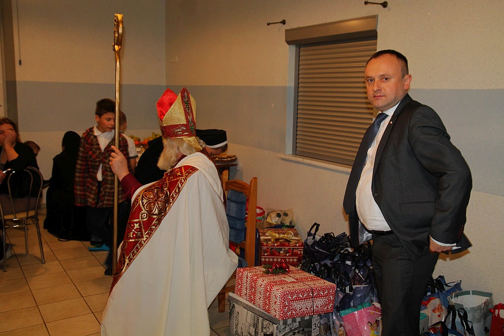 Mikołaj obdarował dzieci z Domu Dziecka przy ul. Słubickiej