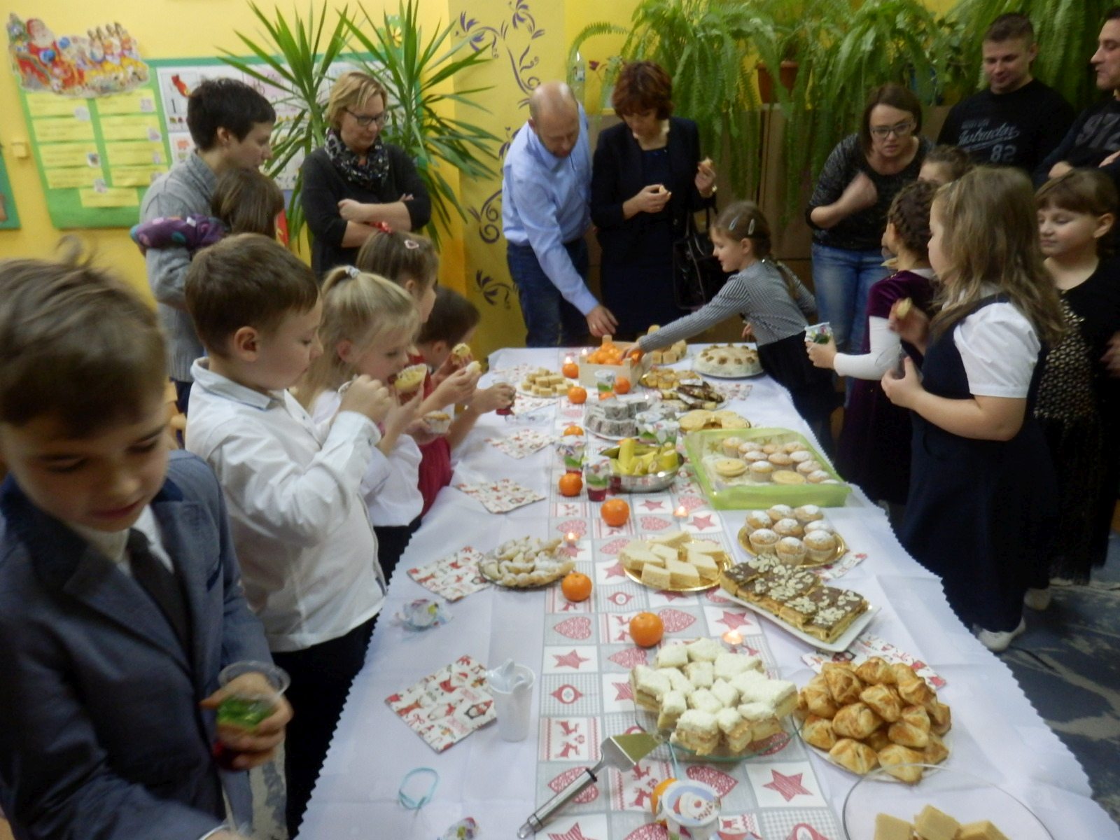 Spotkanie wigilijne uczniów kalsy 1b ze Szkoły Podstawowej nr 16
