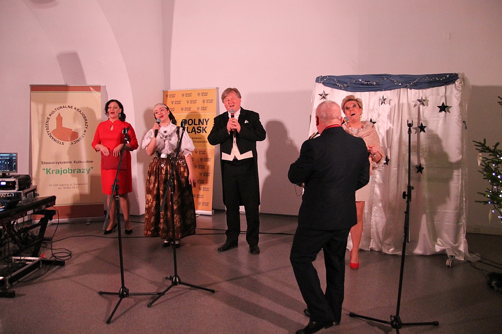 Koncert świąteczny i wystawa szopek w Zamku Piastowskim