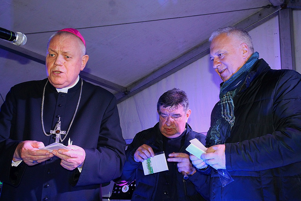 W centrum miasta odbyła się pierwsza wigilia legniczan