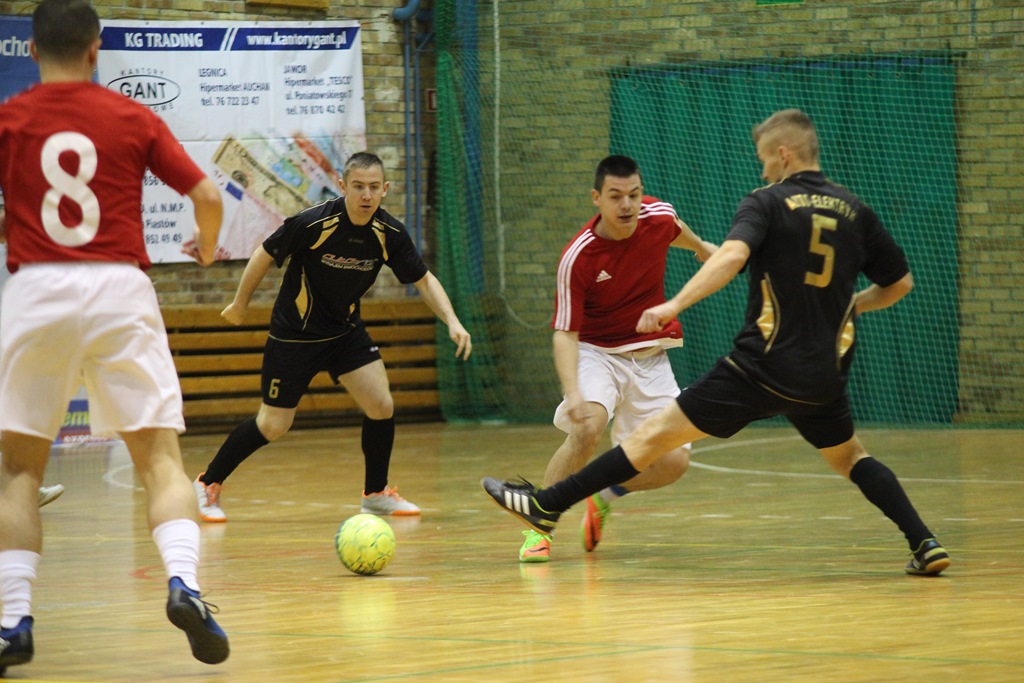 1. LLH: Auto-Elektryk z kompletem punktów na prowadzeniu