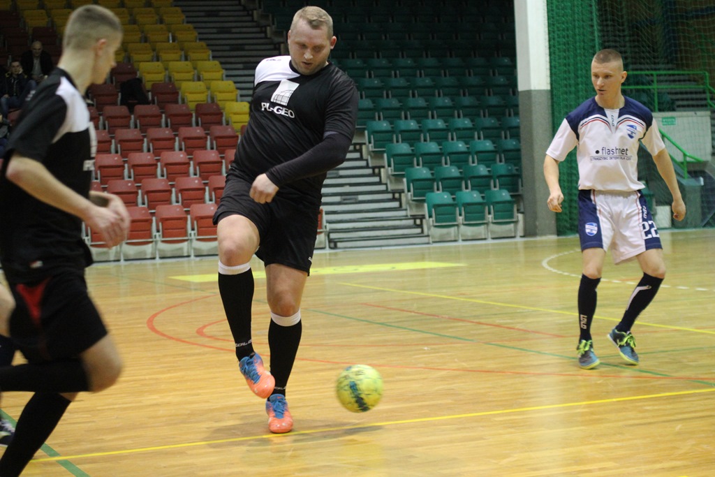 2. LLH: Flashnet Internet został niespodziewanym liderem