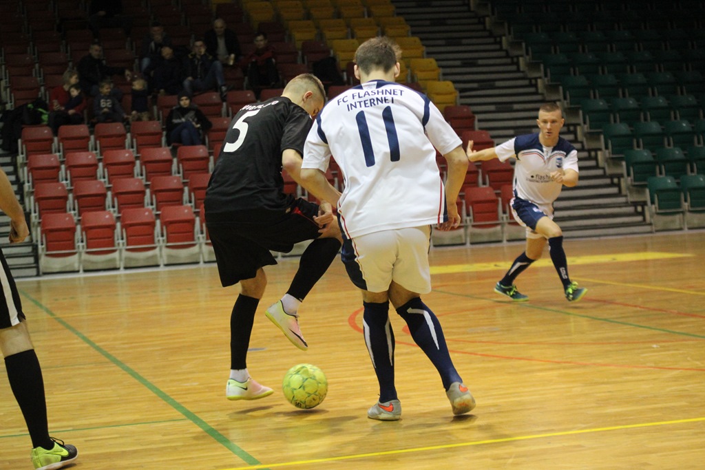 2. LLH: Flashnet Internet został niespodziewanym liderem