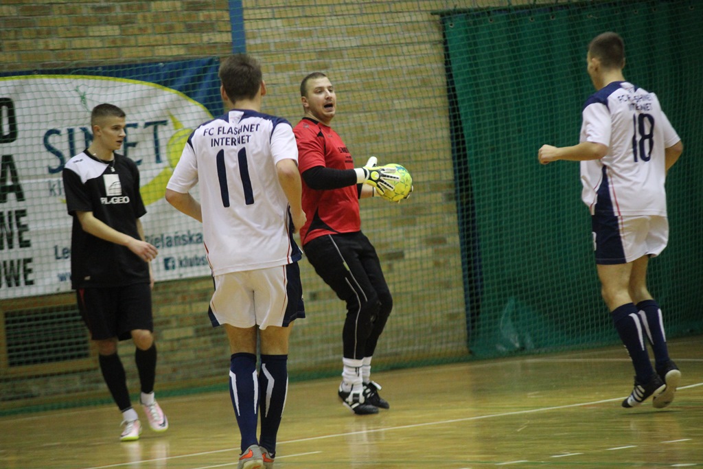 2. LLH: Flashnet Internet został niespodziewanym liderem