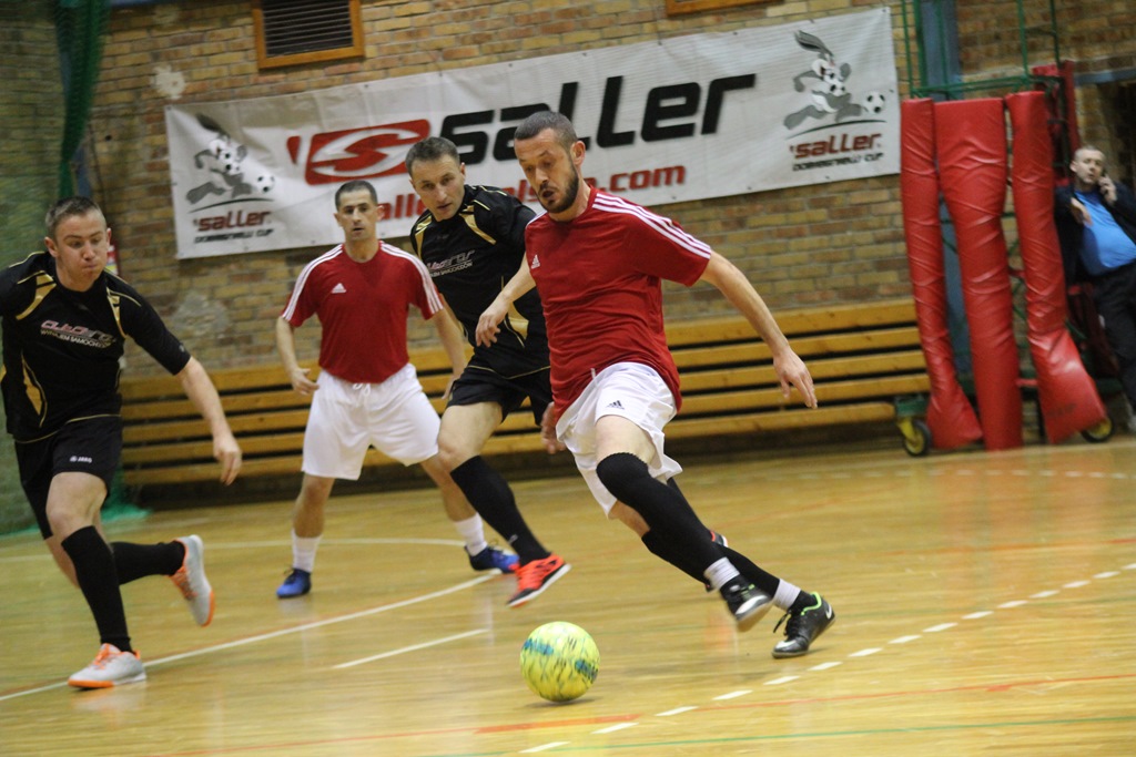 1. LLH: Auto-Elektryk z kompletem punktów na prowadzeniu