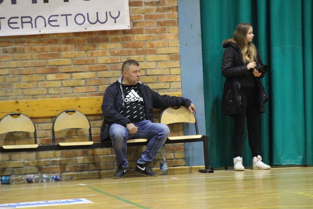 1. LLH: Auto-Elektryk z kompletem punktów na prowadzeniu