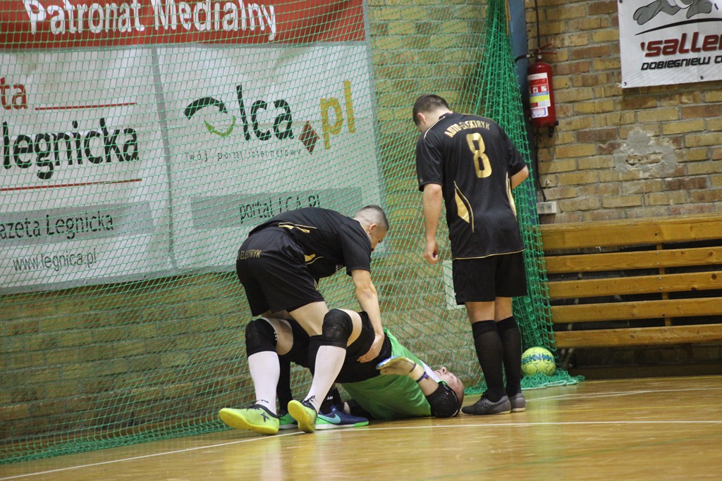 1. LLH: Auto-Elektryk z kompletem punktów na prowadzeniu