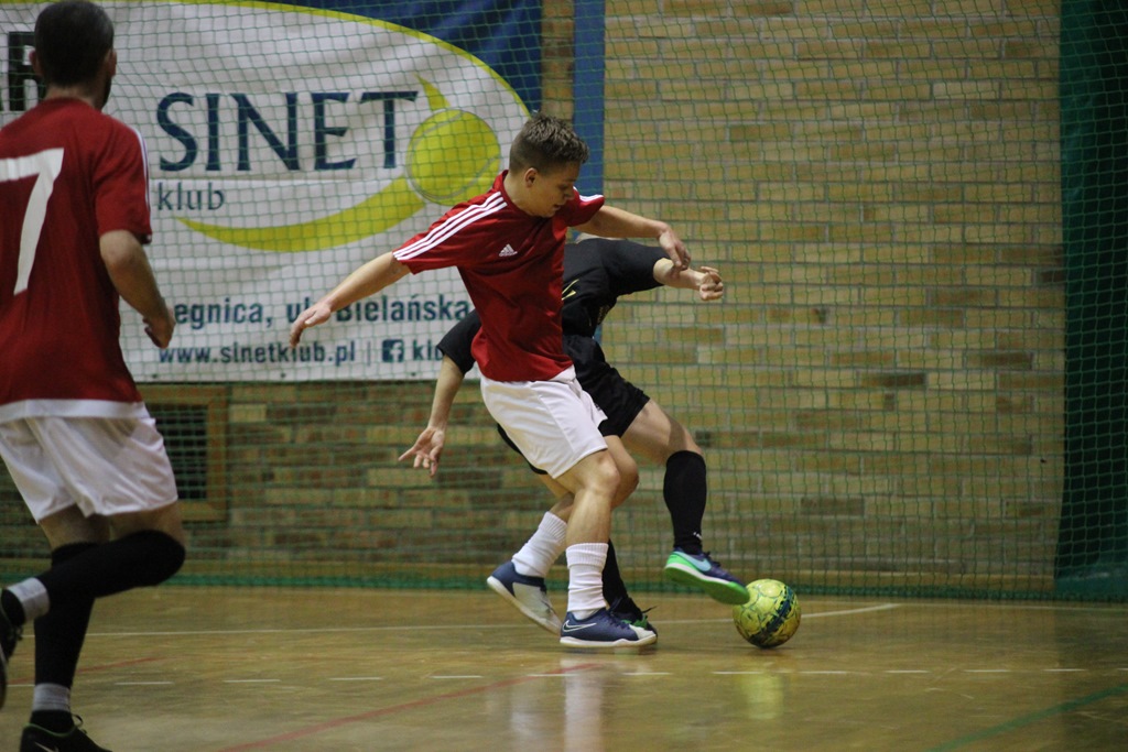 1. LLH: Auto-Elektryk z kompletem punktów na prowadzeniu