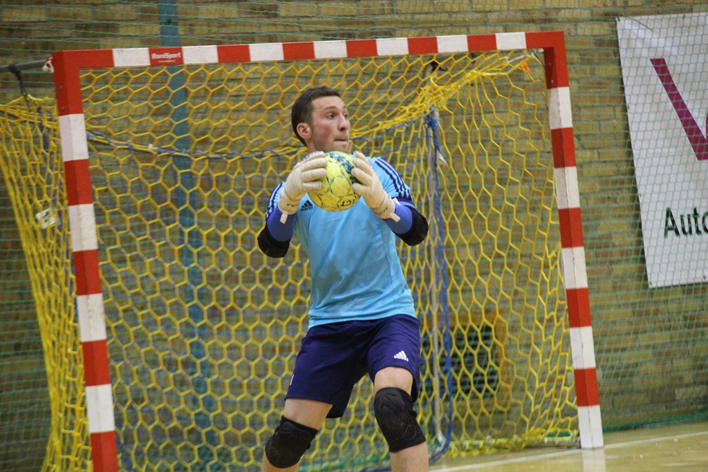 1. LLH: Auto-Elektryk z kompletem punktów na prowadzeniu