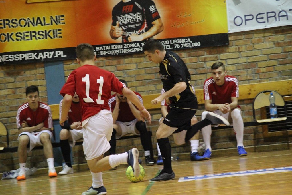 1. LLH: Auto-Elektryk z kompletem punktów na prowadzeniu