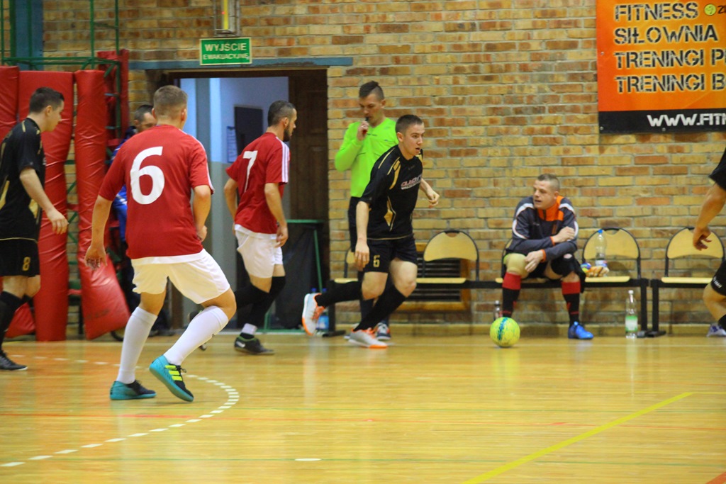 1. LLH: Auto-Elektryk z kompletem punktów na prowadzeniu