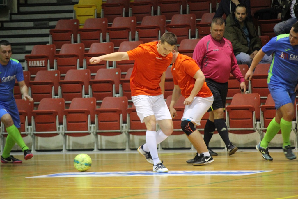 2. LLH: Flashnet Internet został niespodziewanym liderem