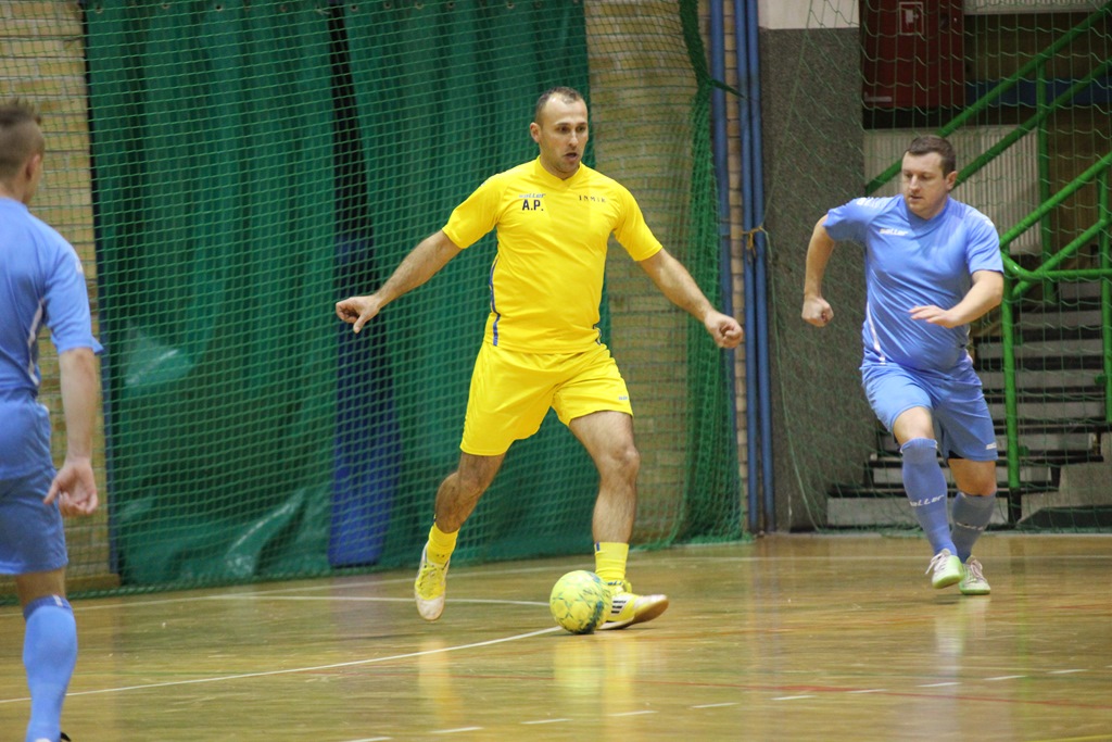 1. LLH: Auto-Elektryk z kompletem punktów na prowadzeniu