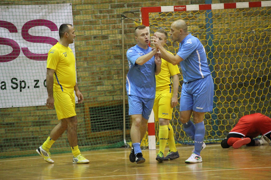 1. LLH: Auto-Elektryk z kompletem punktów na prowadzeniu