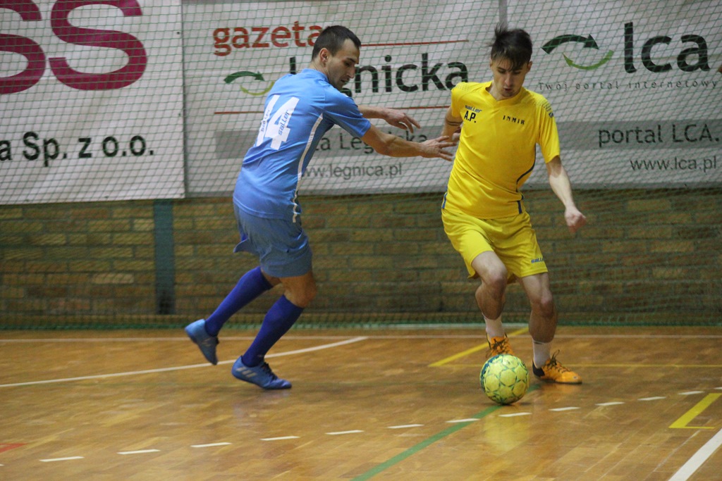 1. LLH: Auto-Elektryk z kompletem punktów na prowadzeniu