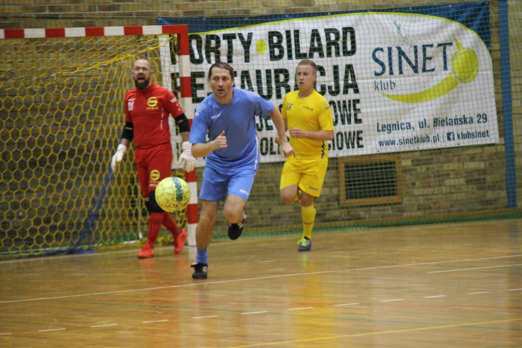 1. LLH: Auto-Elektryk z kompletem punktów na prowadzeniu