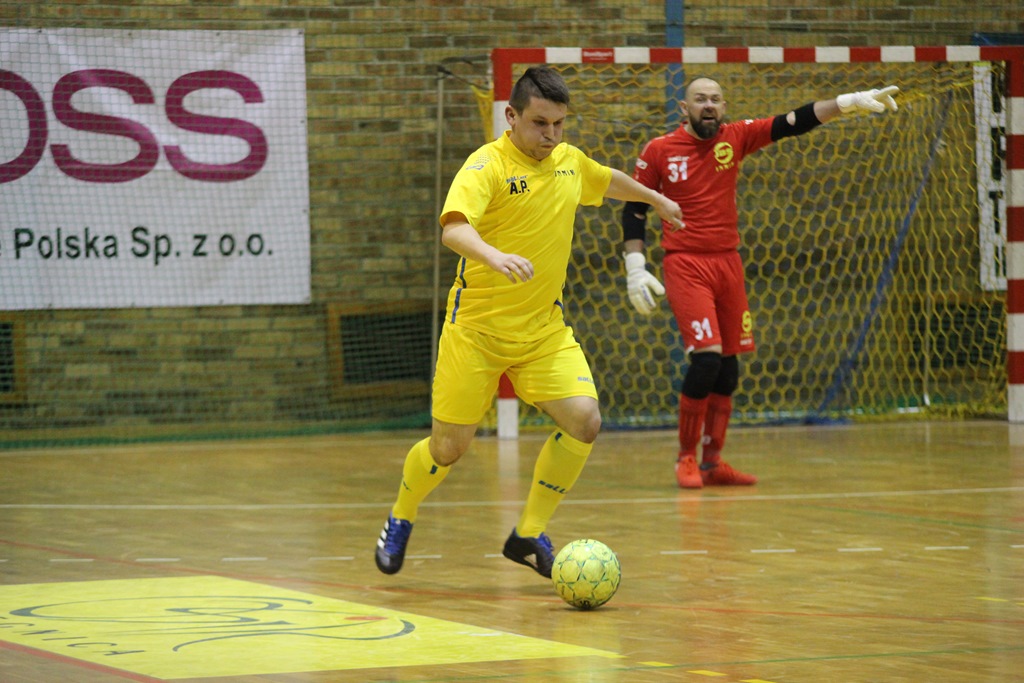 1. LLH: Auto-Elektryk z kompletem punktów na prowadzeniu