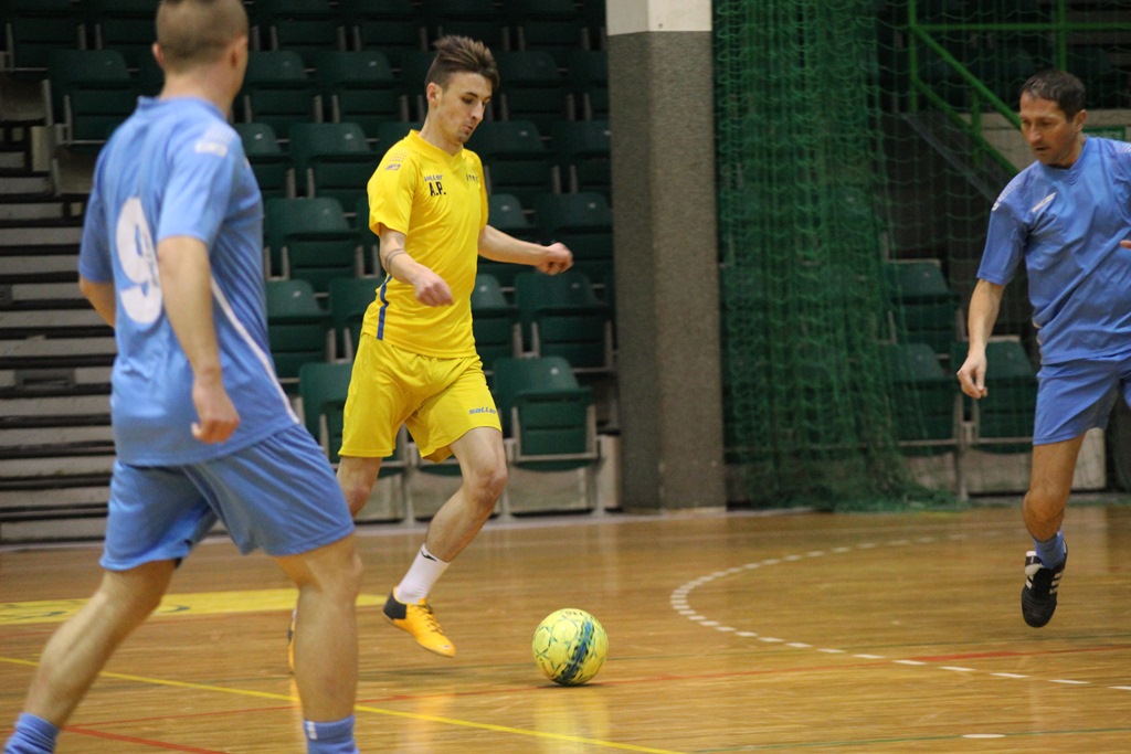 1. LLH: Auto-Elektryk z kompletem punktów na prowadzeniu