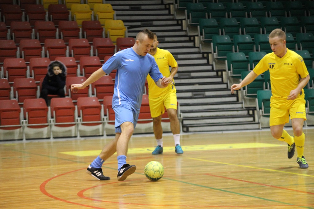 1. LLH: Auto-Elektryk z kompletem punktów na prowadzeniu