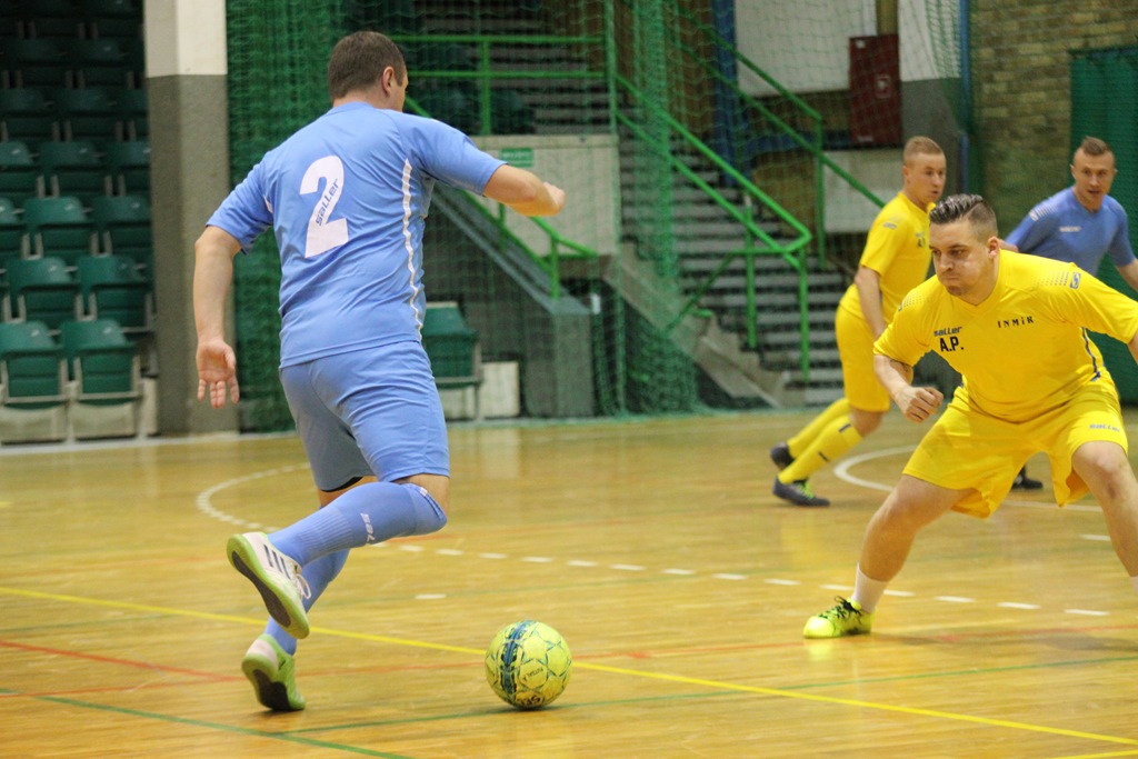 1. LLH: Auto-Elektryk z kompletem punktów na prowadzeniu