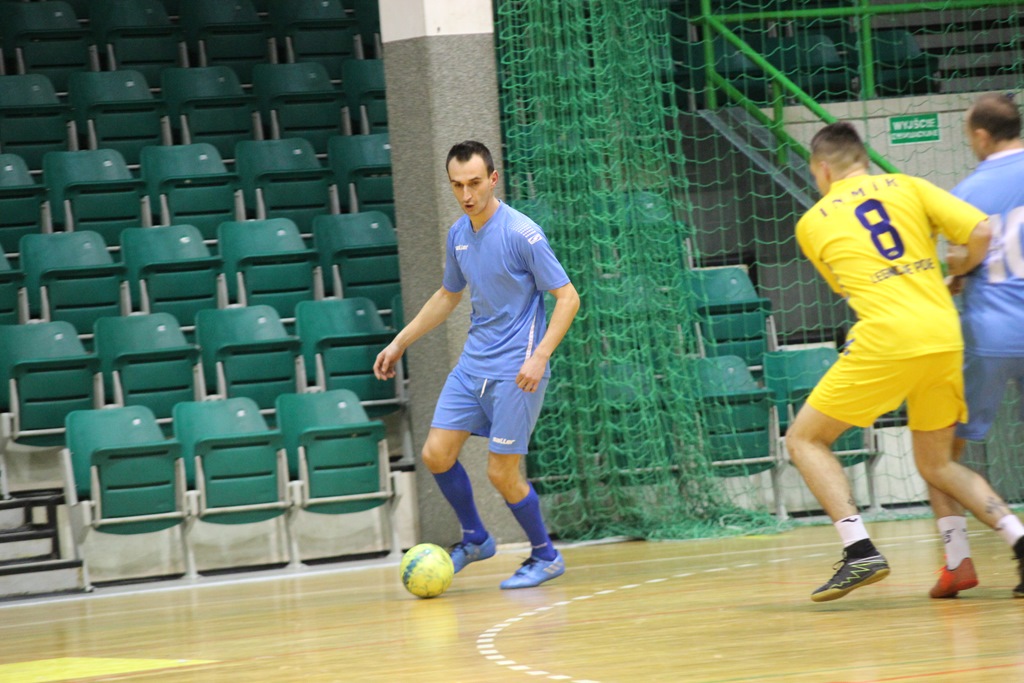 1. LLH: Auto-Elektryk z kompletem punktów na prowadzeniu