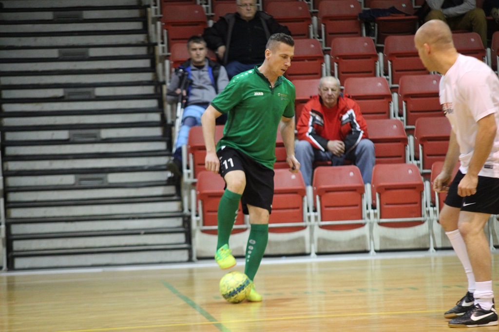 1. LLH: Auto-Elektryk z kompletem punktów na prowadzeniu