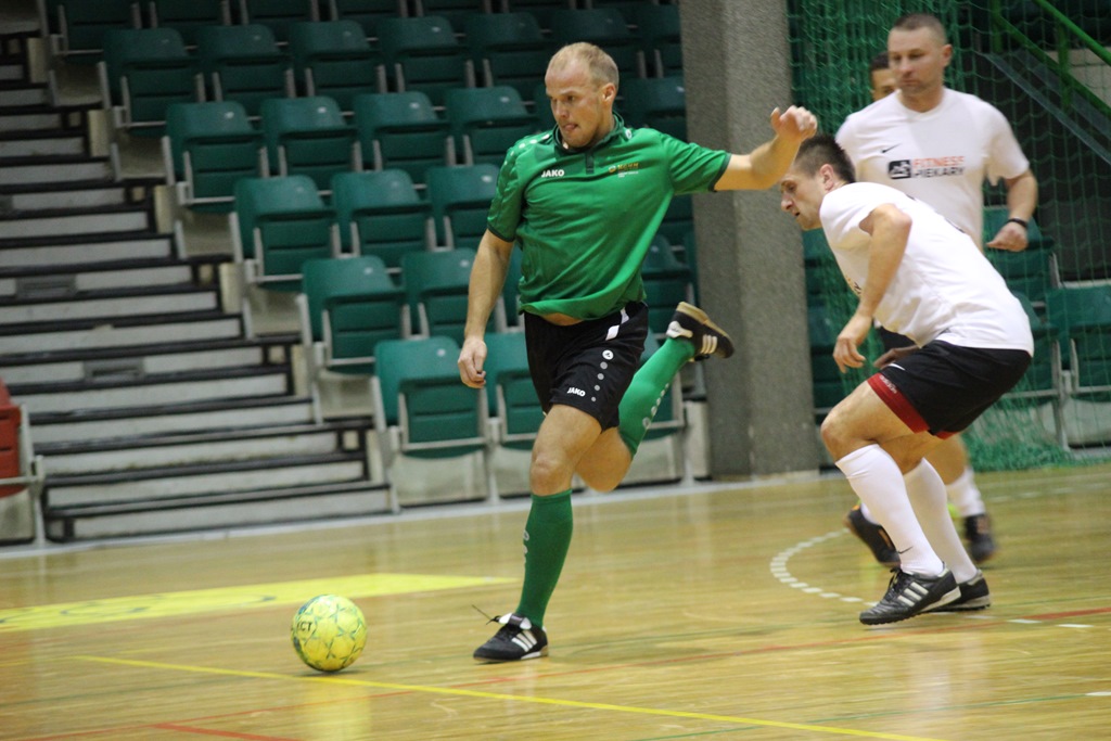 1. LLH: Auto-Elektryk z kompletem punktów na prowadzeniu