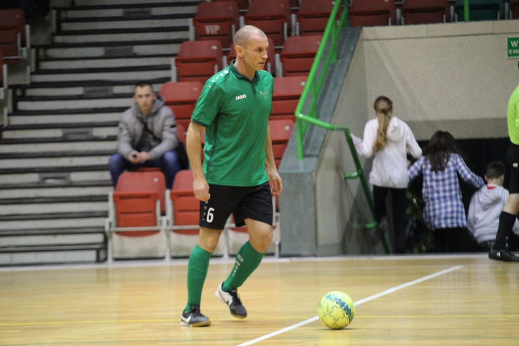 1. LLH: Auto-Elektryk z kompletem punktów na prowadzeniu