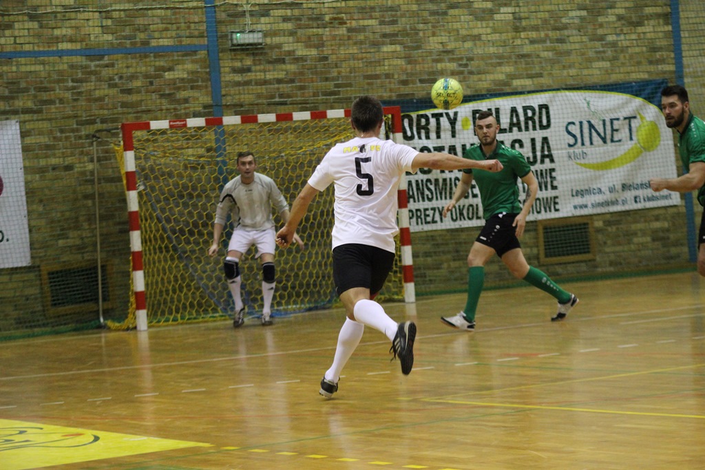 1. LLH: Auto-Elektryk z kompletem punktów na prowadzeniu