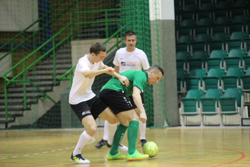 1. LLH: Auto-Elektryk z kompletem punktów na prowadzeniu