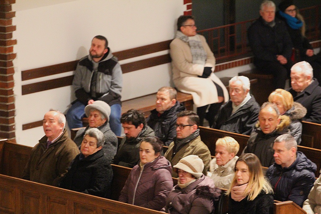 Msza pasterska w kościele Matki Bożej Królowej Polski