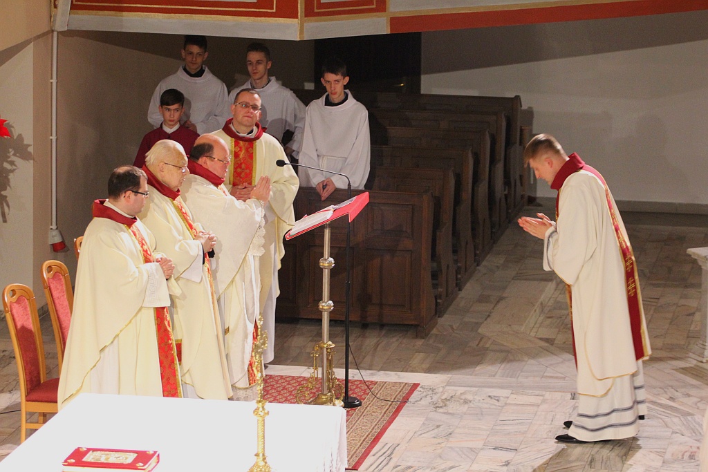 Msza pasterska w kościele Matki Bożej Królowej Polski