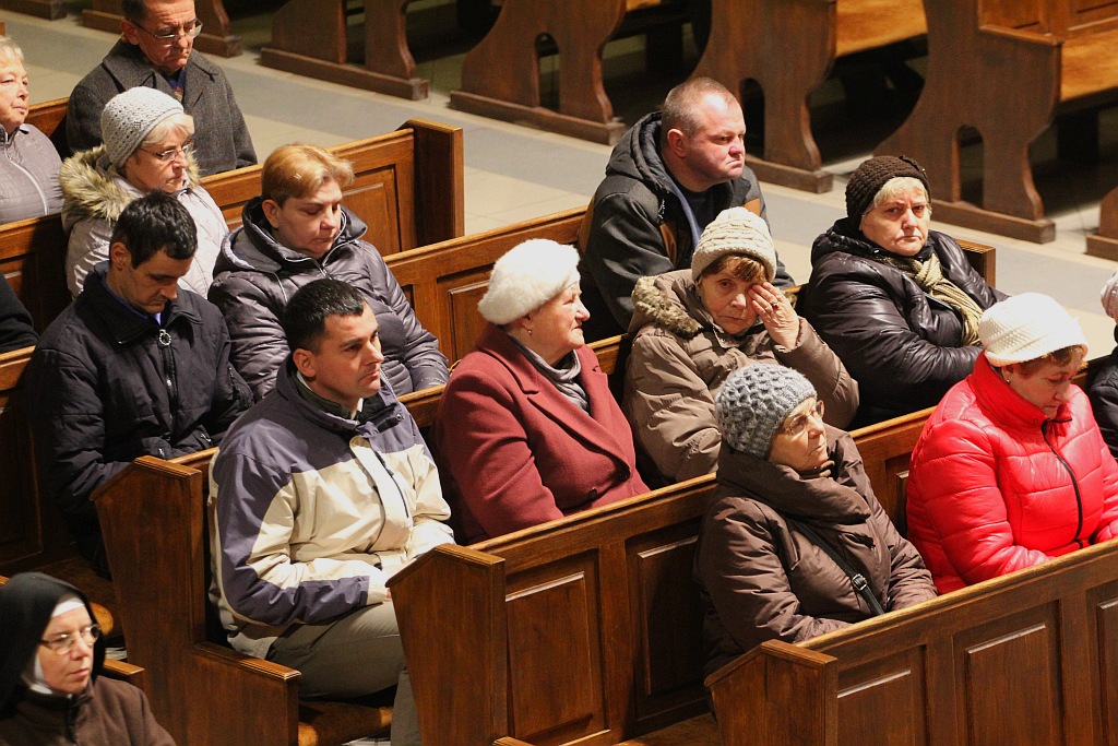 Ponad dwieście osób na balu osób niepełnosprawnych       
