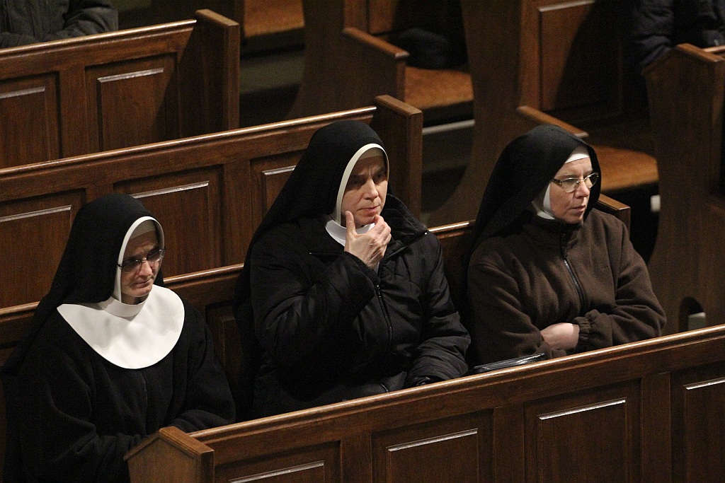 Ponad dwieście osób na balu osób niepełnosprawnych       
