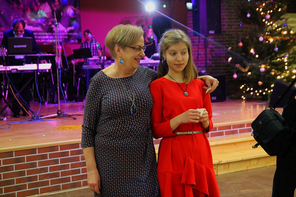 Ponad dwieście osób na balu osób niepełnosprawnych       
