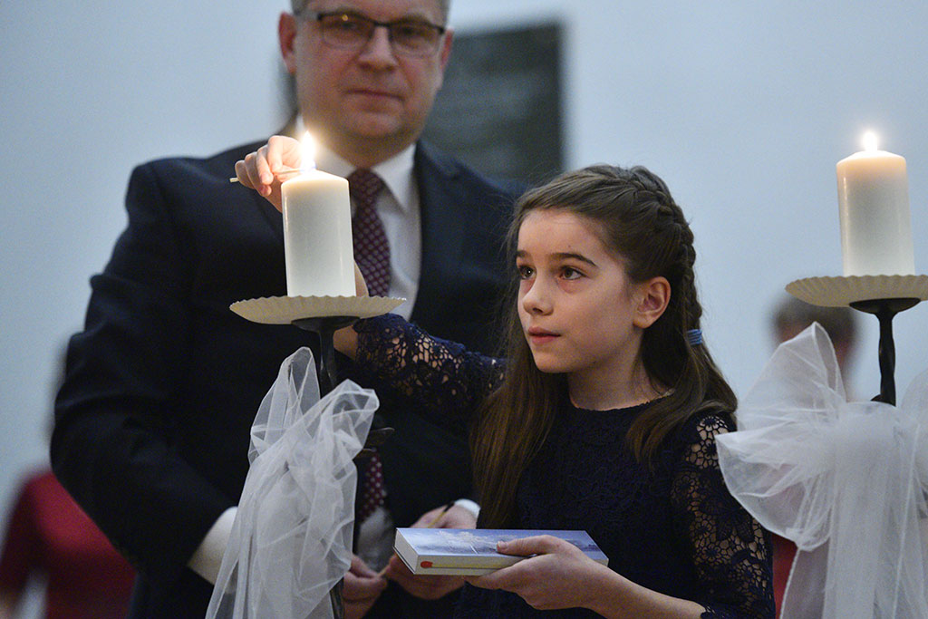 Chór Axion wystąpił z „Symfonią Anielską” w auli I LO