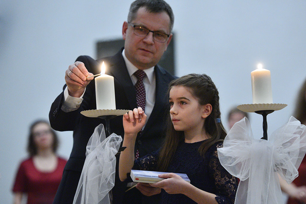 Chór Axion wystąpił z „Symfonią Anielską” w auli I LO