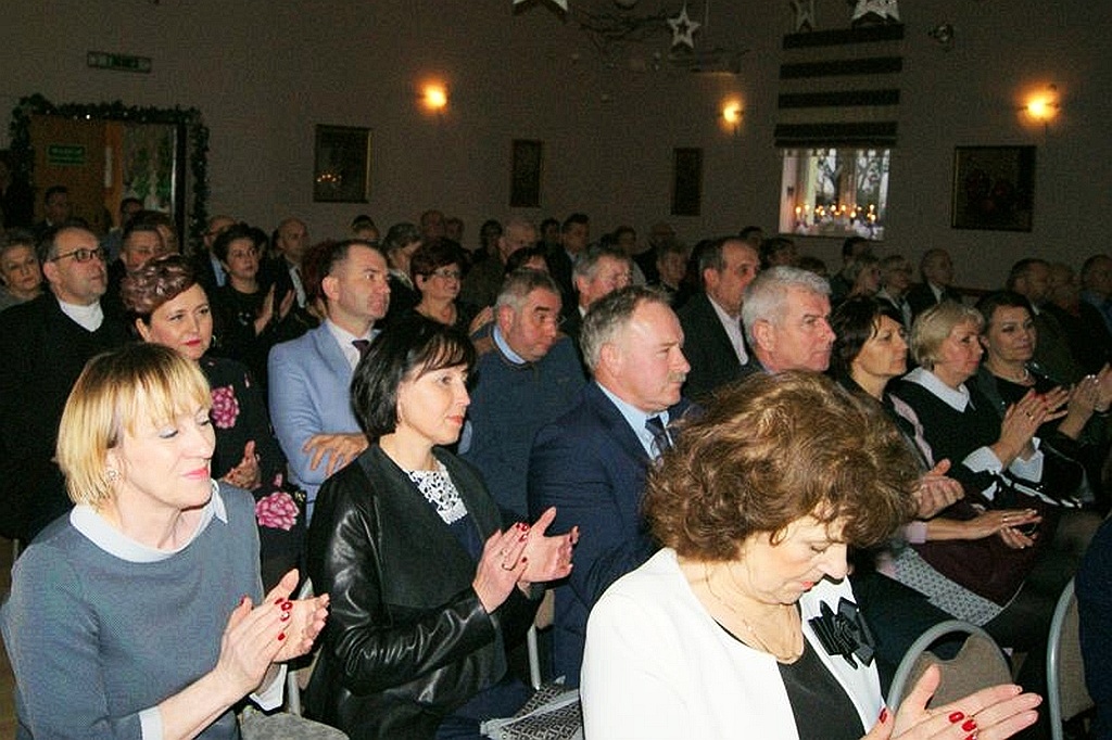 Uroczysta budżetowa sesja rady miasta i gminy w Prochowicach