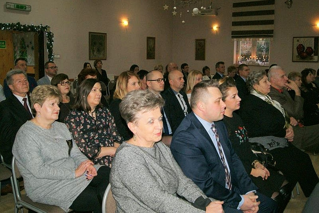 Uroczysta budżetowa sesja rady miasta i gminy w Prochowicach