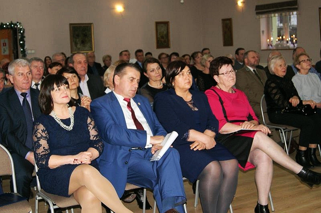 Uroczysta budżetowa sesja rady miasta i gminy w Prochowicach