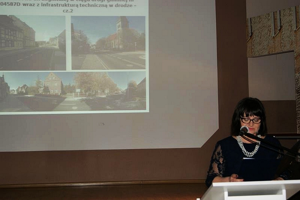 Uroczysta budżetowa sesja rady miasta i gminy w Prochowicach
