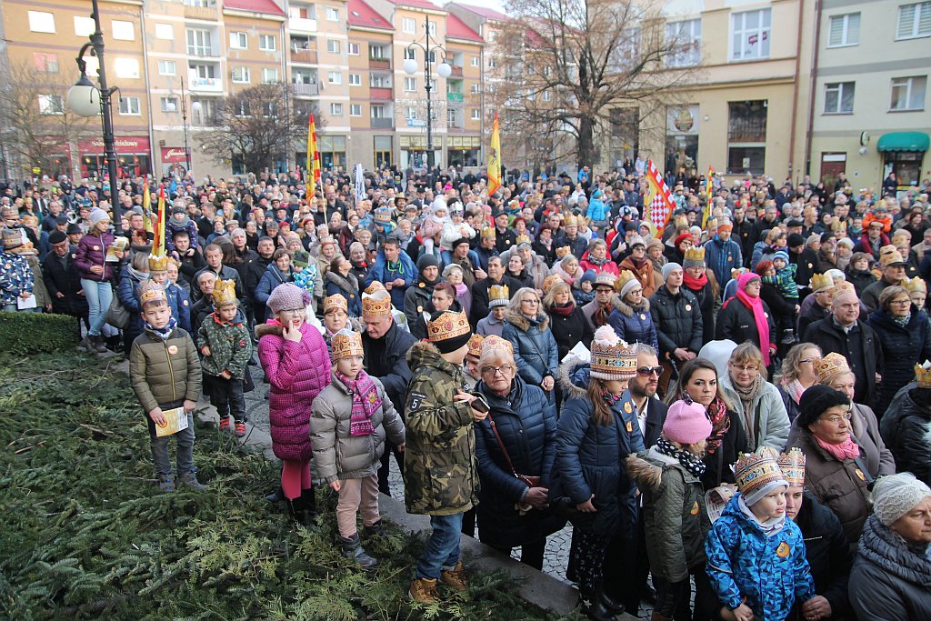 Tłumy legniczan maszerowały w tegorocznym Orszaku Trzech Króli