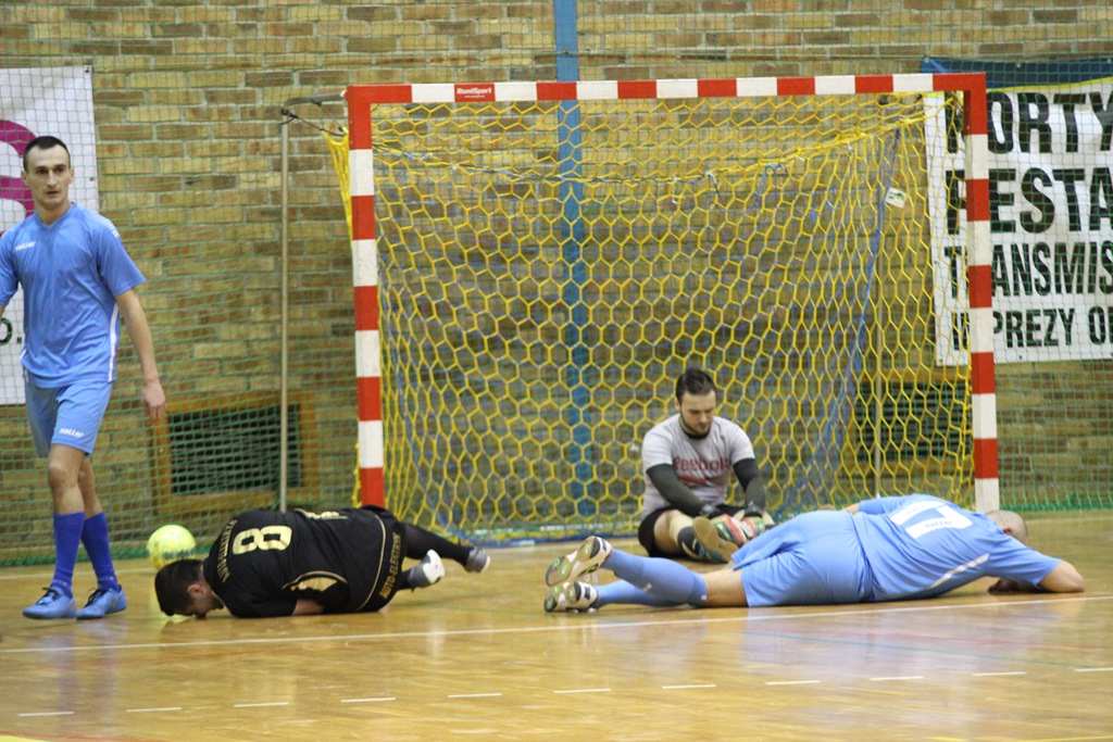 1. LLH: Auto-Elektryk coraz bliżej halowego mistrzostwa