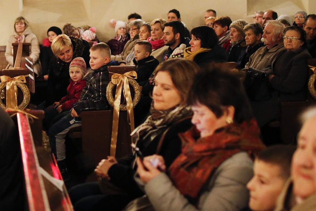 Koncert kolęd w kościele parafialnym w Miłkowicach