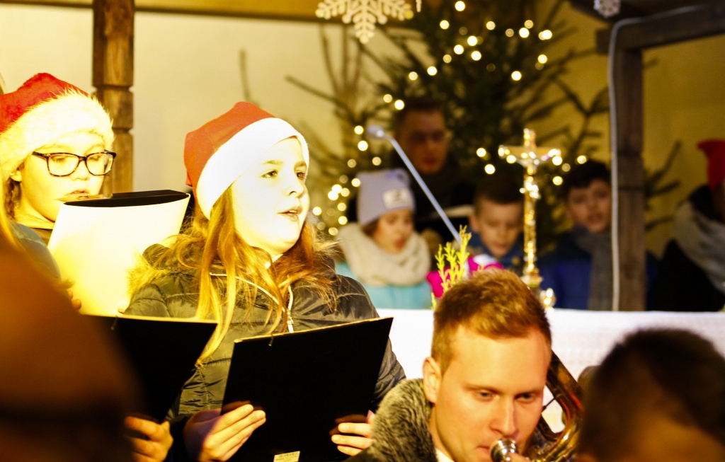 Koncert kolęd w kościele parafialnym w Miłkowicach