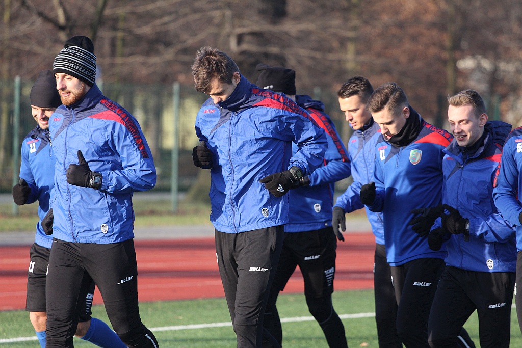 Koniec urlopów. Piłkarze trenera Dominika Nowaka już pracują