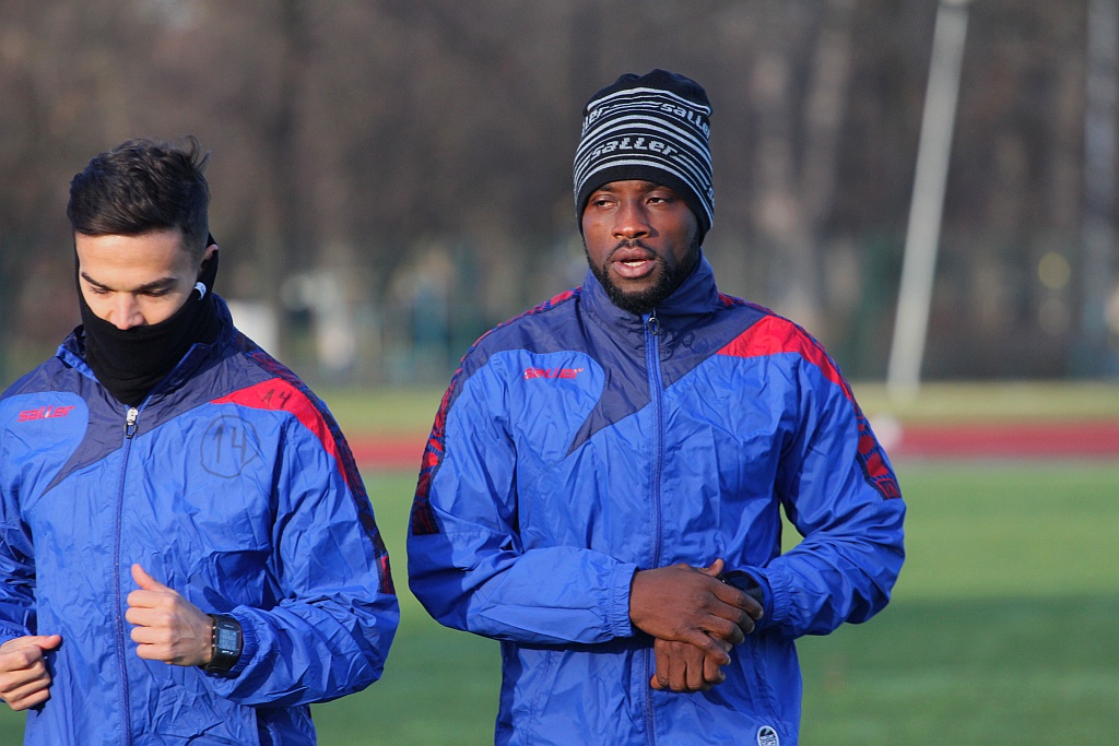 Koniec urlopów. Piłkarze trenera Dominika Nowaka już pracują