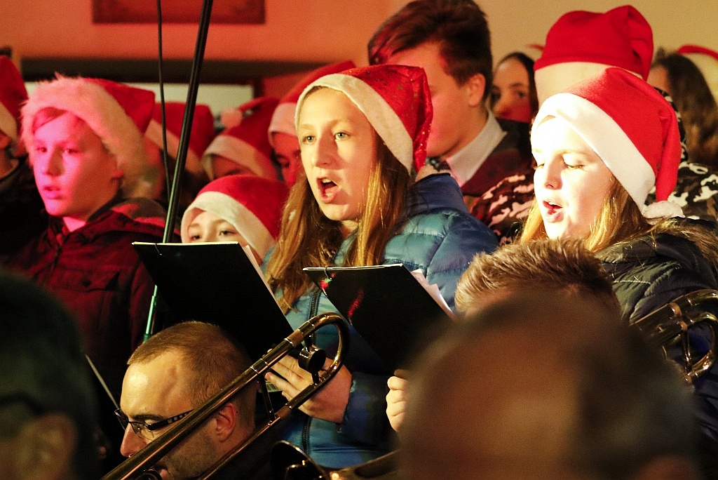Koncert kolęd w kościele parafialnym w Miłkowicach