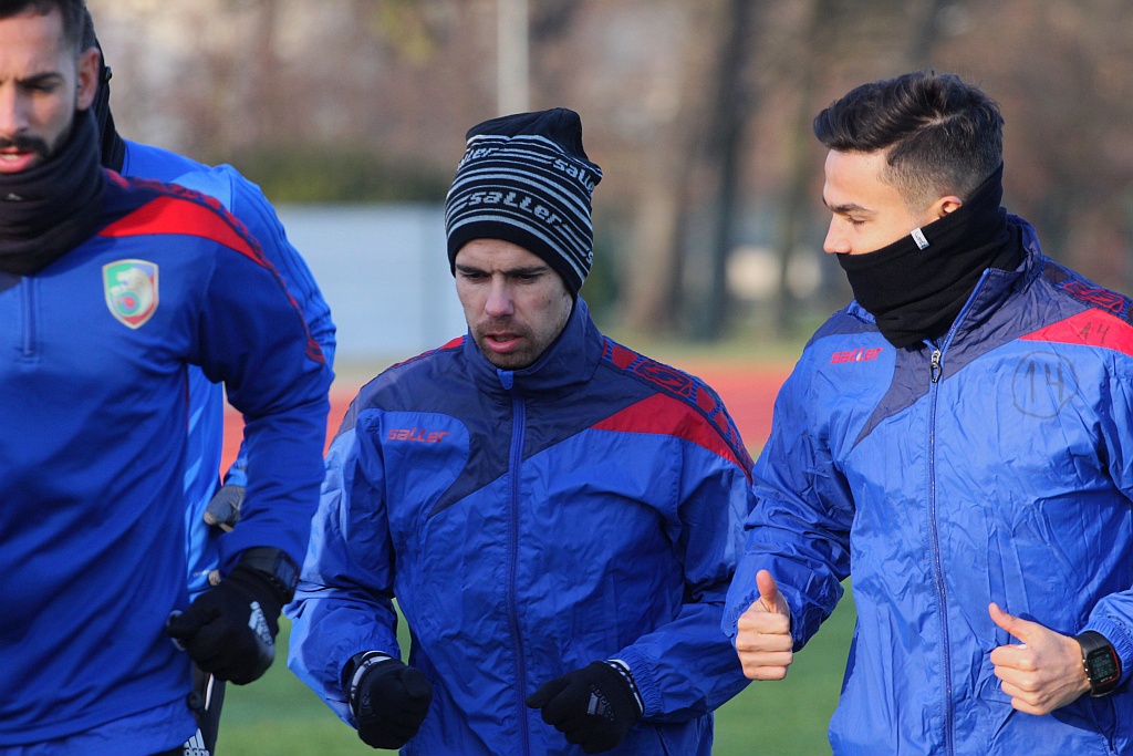 Koniec urlopów. Piłkarze trenera Dominika Nowaka już pracują